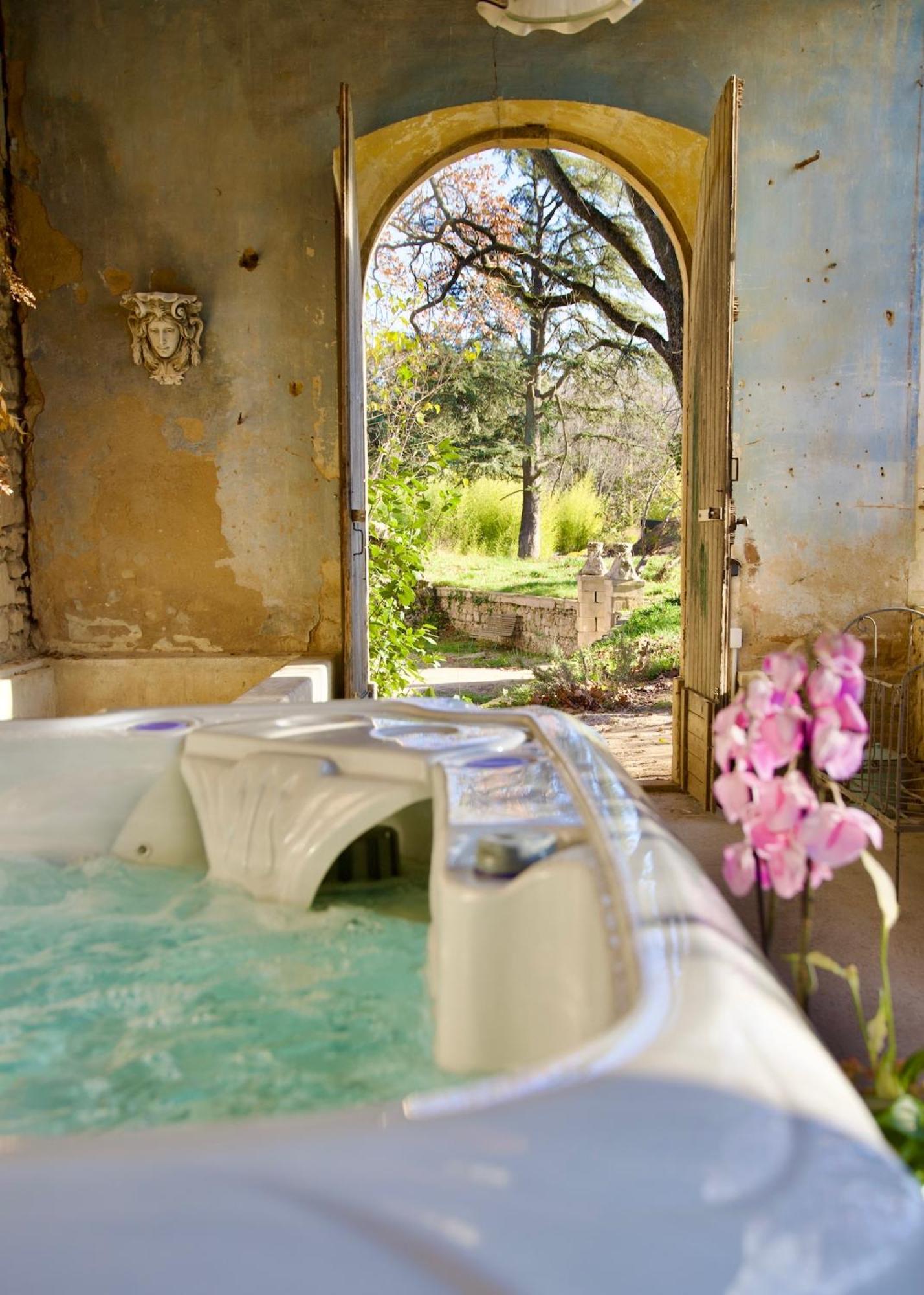 Chambres D'Hotes B&B - Chateau De Sienne Proche Avignon Orange Piscine Riviere Chusclan Exteriör bild