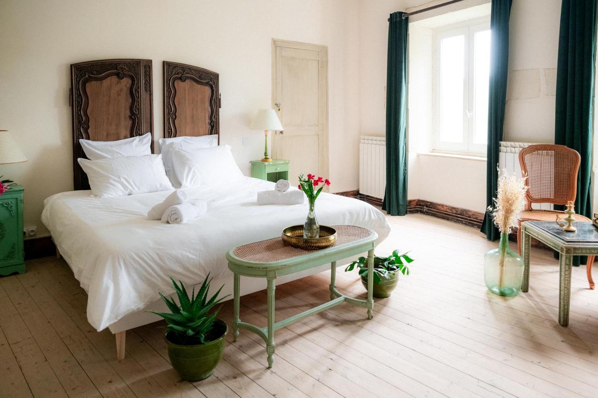 Chambres D'Hotes B&B - Chateau De Sienne Proche Avignon Orange Piscine Riviere Chusclan Exteriör bild
