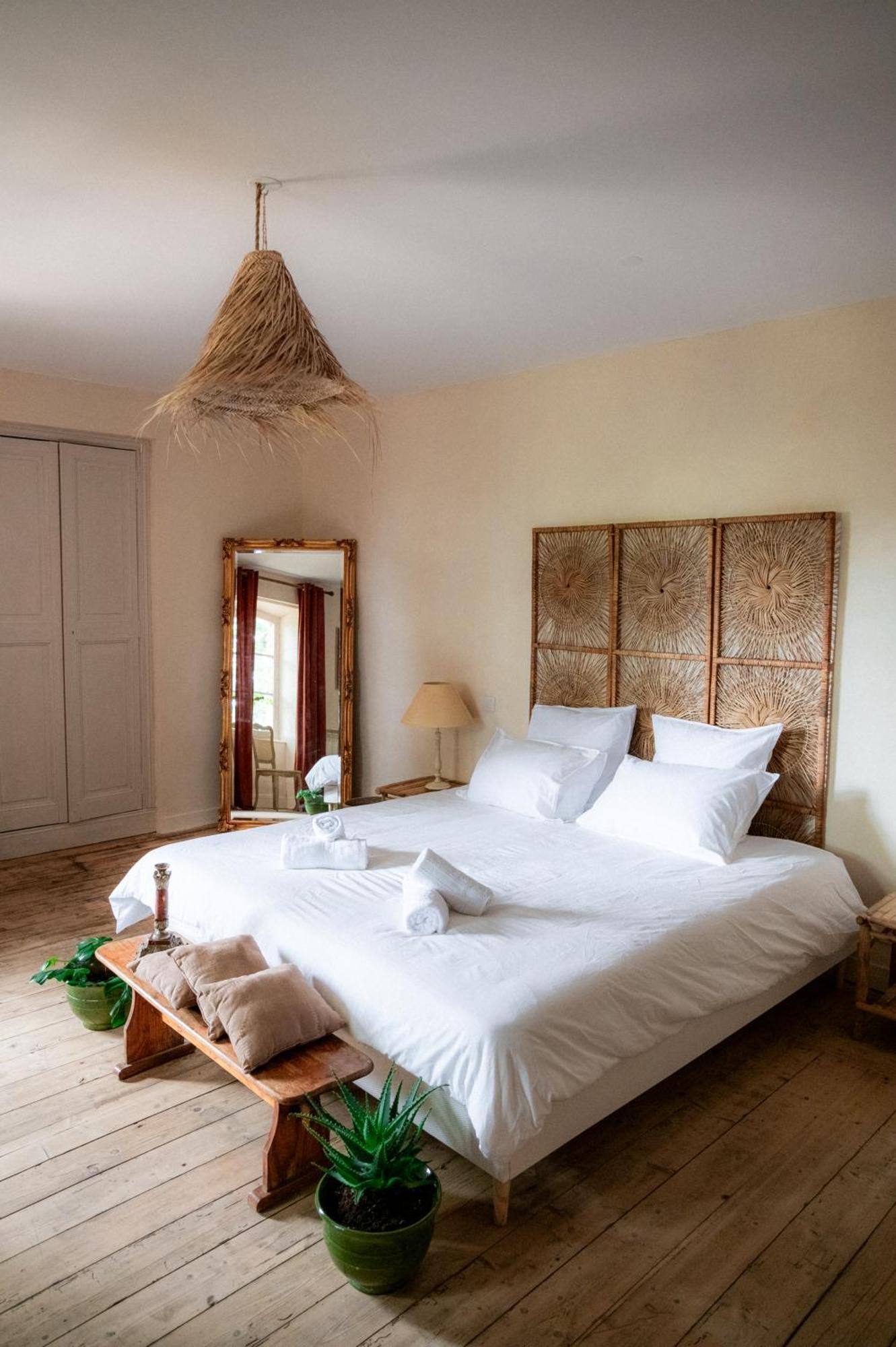 Chambres D'Hotes B&B - Chateau De Sienne Proche Avignon Orange Piscine Riviere Chusclan Exteriör bild